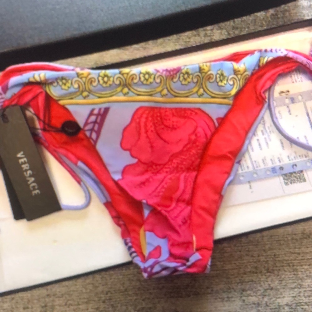 Versace Red and Purple Floral Bra Intimates - Picture 4 of 5